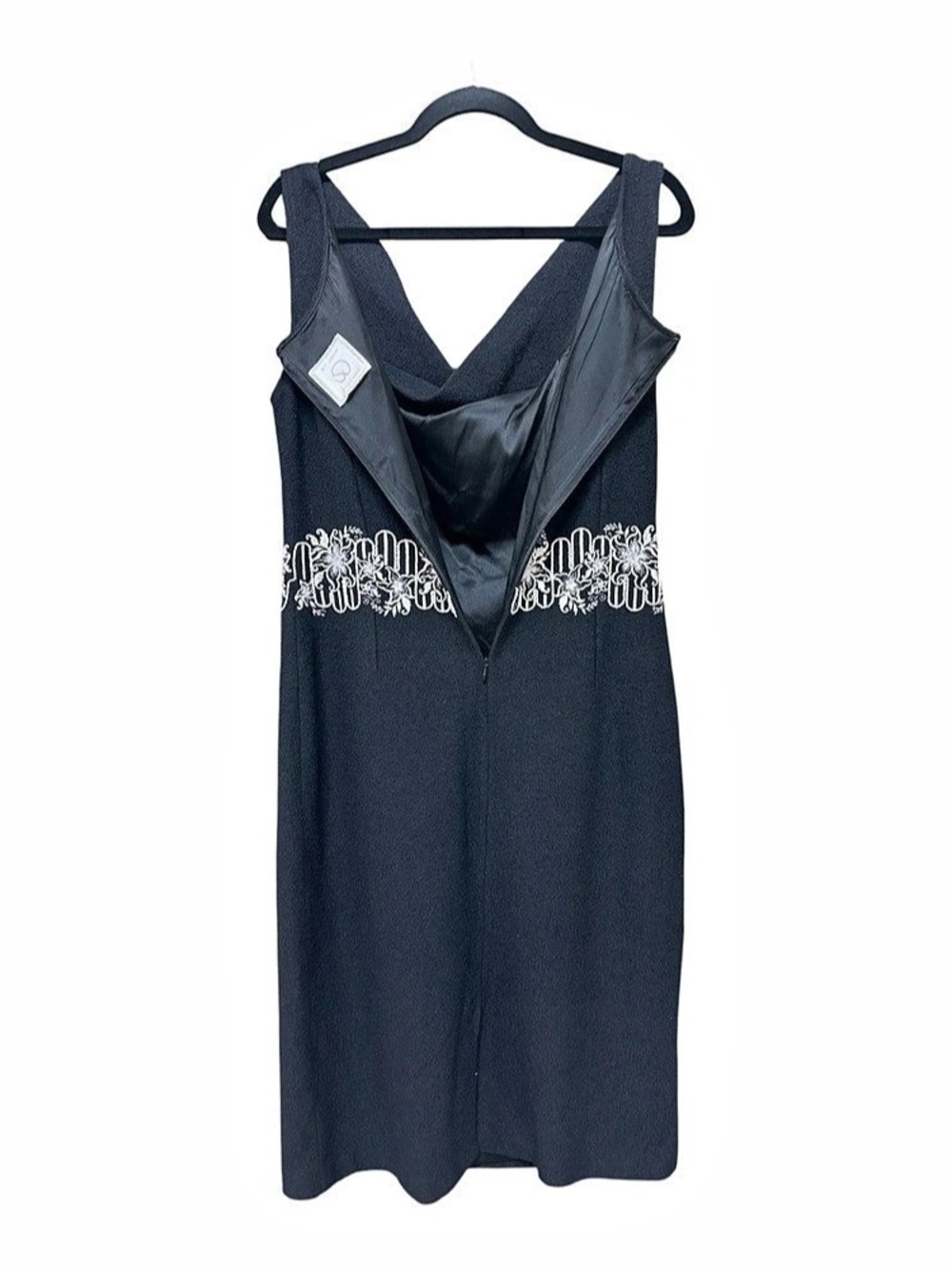 ST. JHON Black Embroidered Midi Dress - Picture 5 of 11